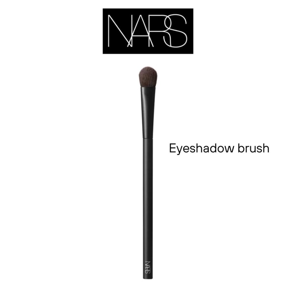 3 for $20 | NEW✨NARS Wet / Dry Eyeshadow Brush No. 49